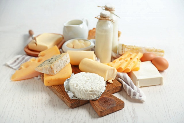 チーズを食べれば身長が伸びる？！背が高くなる食材とはどんなもの？